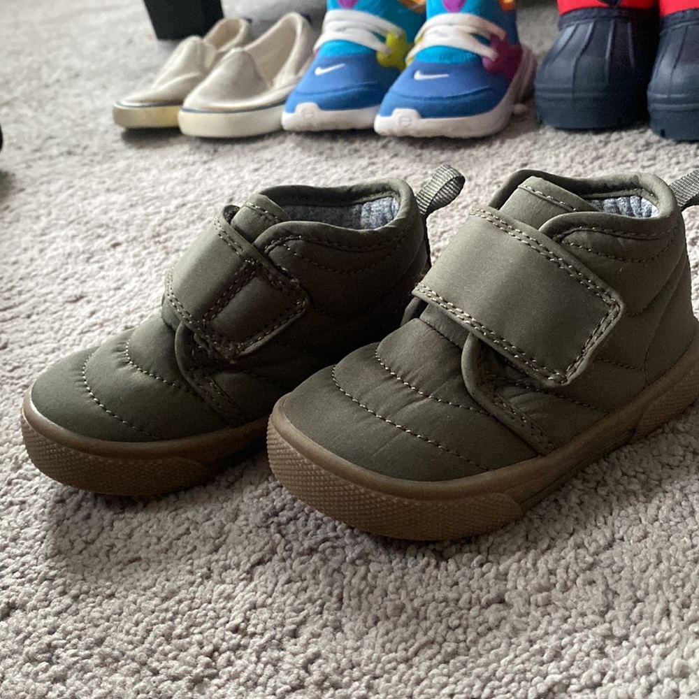 Carters boots - Picture 2 of 2